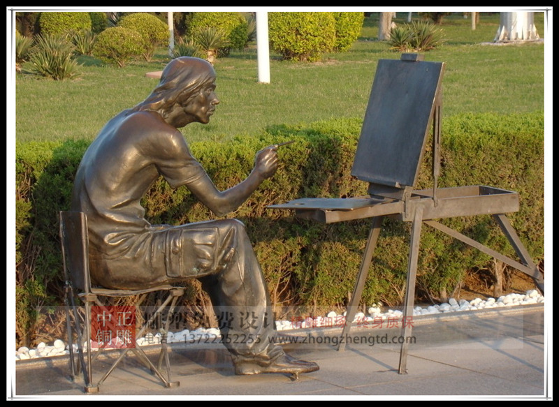 小區(qū)人物雕塑800.jpg 小區(qū)人物雕塑800.jpg