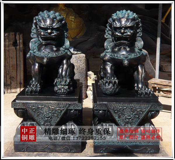 我廠制作的銅獅子安裝完工