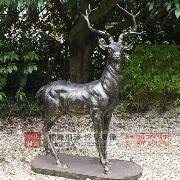 廣場(chǎng)銅鹿