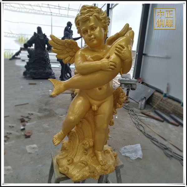加工天使雕塑.jpg 加工天使雕塑.jpg