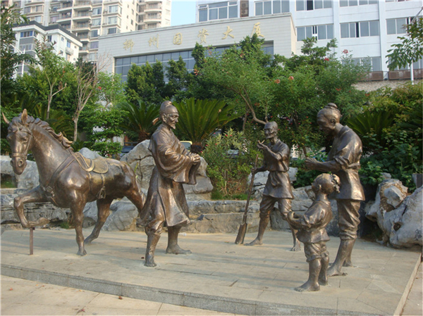 生產(chǎn)步行街民俗雕塑.jpg 生產(chǎn)步行街民俗雕塑.jpg