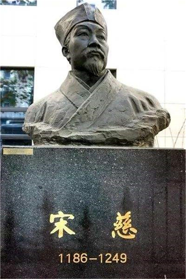 古代名醫(yī)銅雕塑價格.jpg 古代名醫(yī)銅雕塑價格.jpg