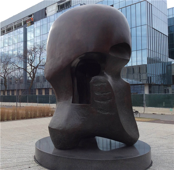 抽象廣場雕塑.jpg 抽象廣場雕塑.jpg