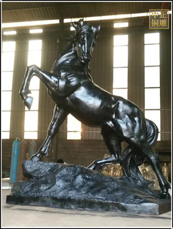 純銅馬雕塑.jpg 純銅馬雕塑.jpg