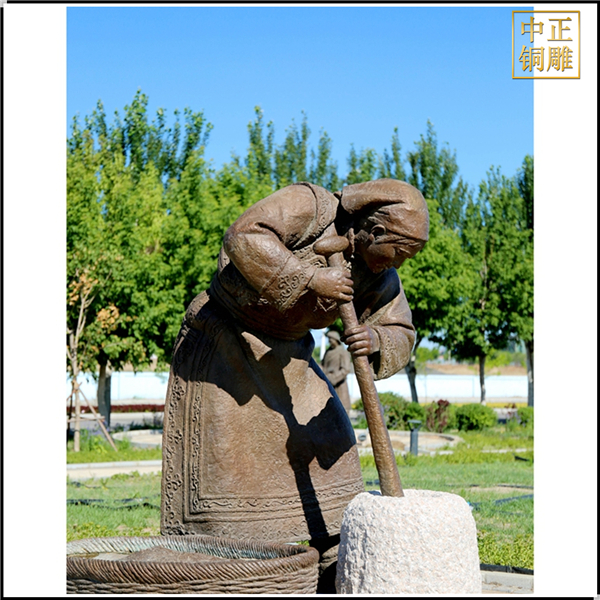 打奶茶園林雕塑.jpg 打奶茶園林雕塑.jpg