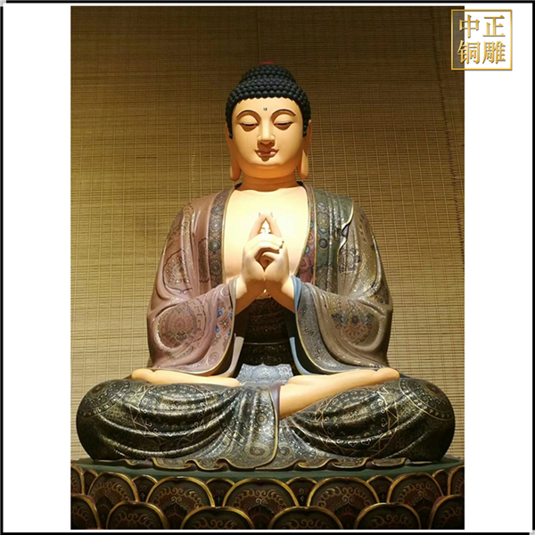 彩繪如來佛祖像