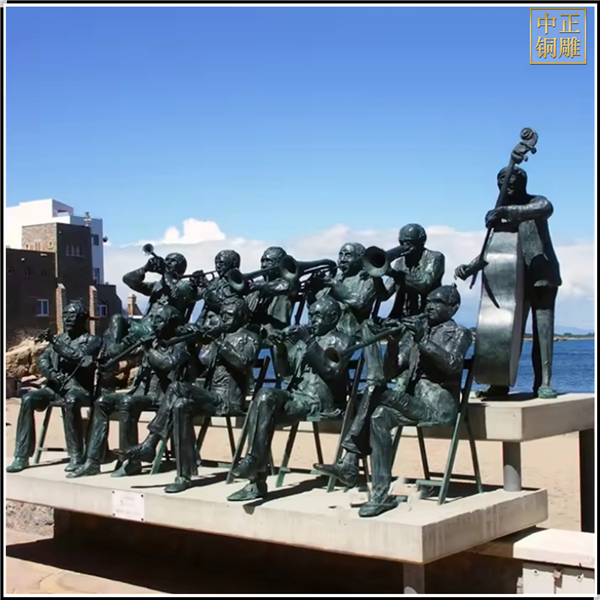 廣場音樂會演奏人物雕塑.jpg 廣場音樂會演奏人物雕塑.jpg